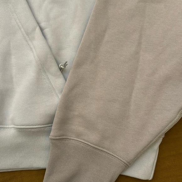 Nike ACG Therma-FIT
Women's "Tuff Knit" Fleece Hoodie - Picture 8 of 14